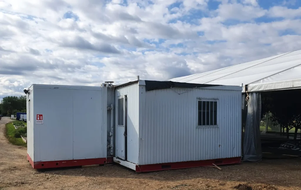 Cucina viaggiante box scarrabile n.6 Buratti: cucina mobile professionale, pronta all’uso per grandi eventi, sagre e catering