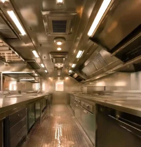 Noleggio cucine mobili per eventi: isole duplicate e pass centrale